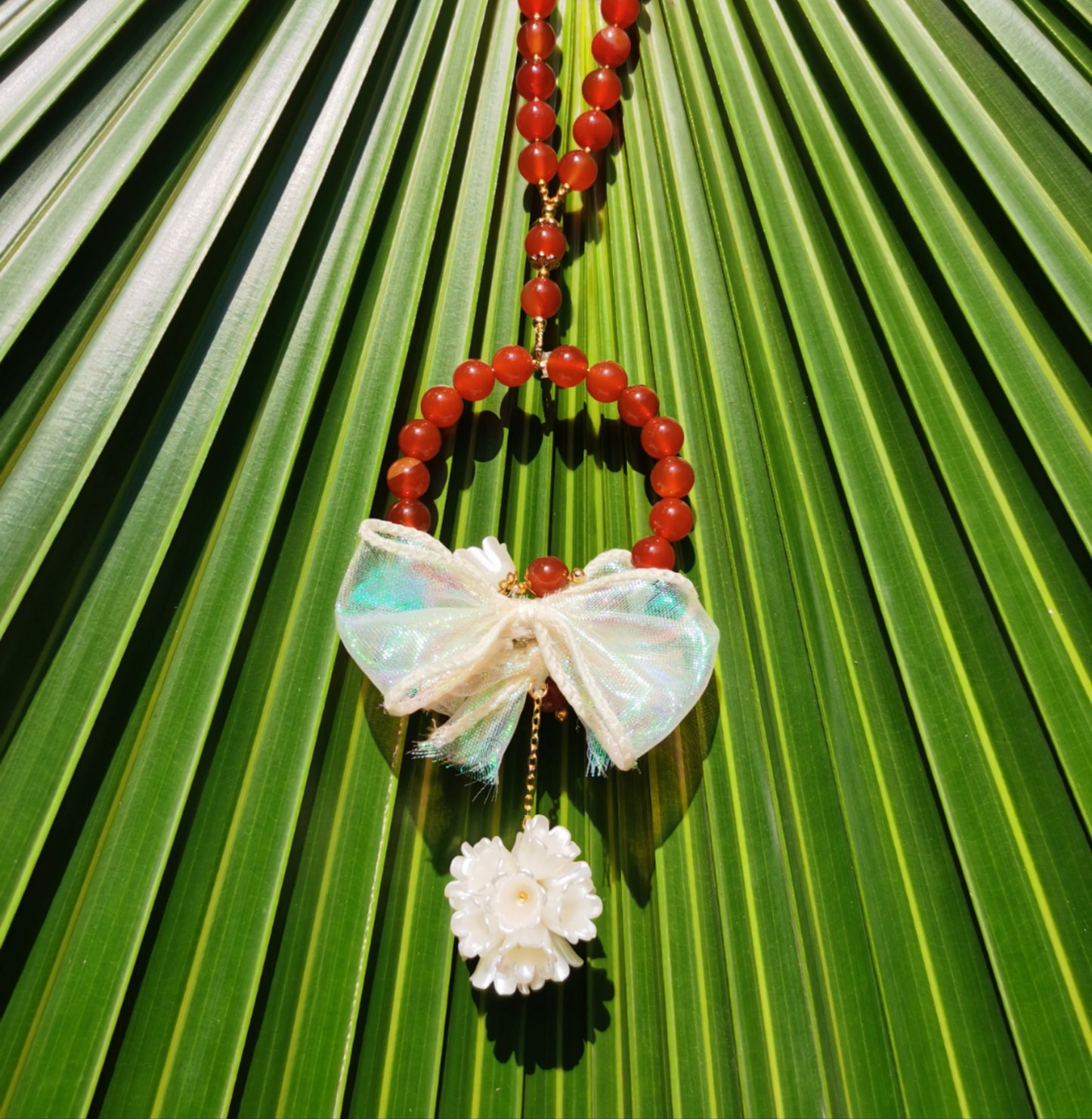 #P01 Passionate Hanging